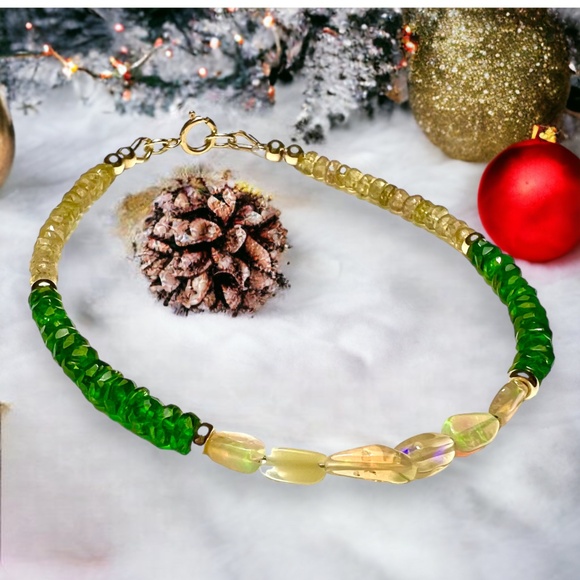 18K Solid Gold Bracelet | 15.5 Carats Natural Welo Opals & Untreated Tourmaline - Picture 9 of 12